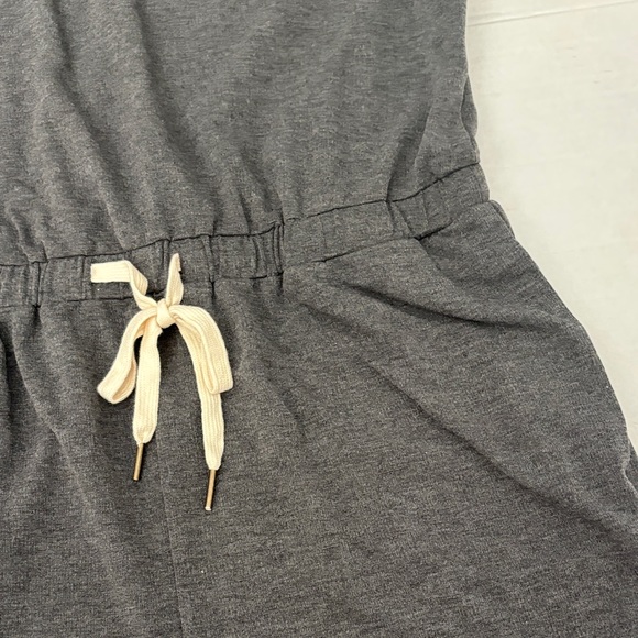 Doe & Rae Charcoal Sleeveless medium Romper - Picture 4 of 11